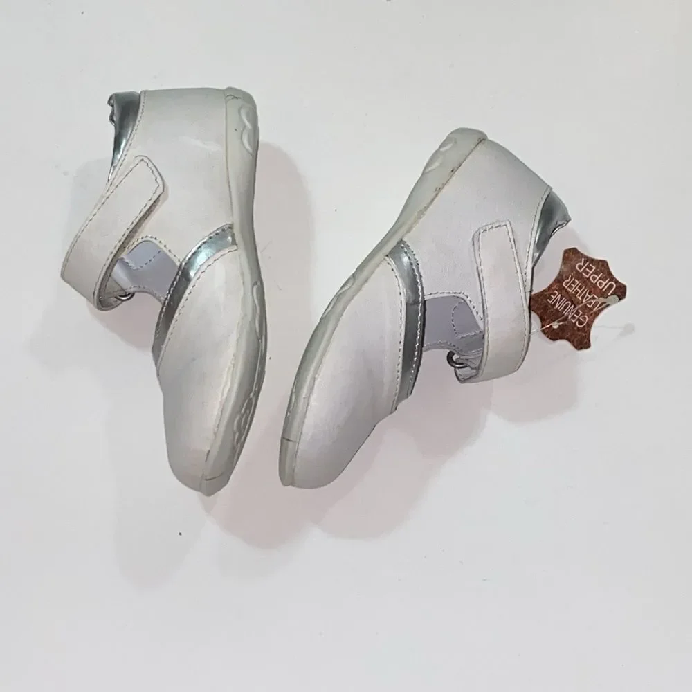Vintage Gally Gait Genuine Leather Upper Kids White and Silver Shoes Size 8